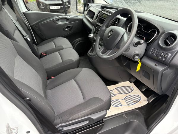 Renault Trafic 2.0 LWB 387731245