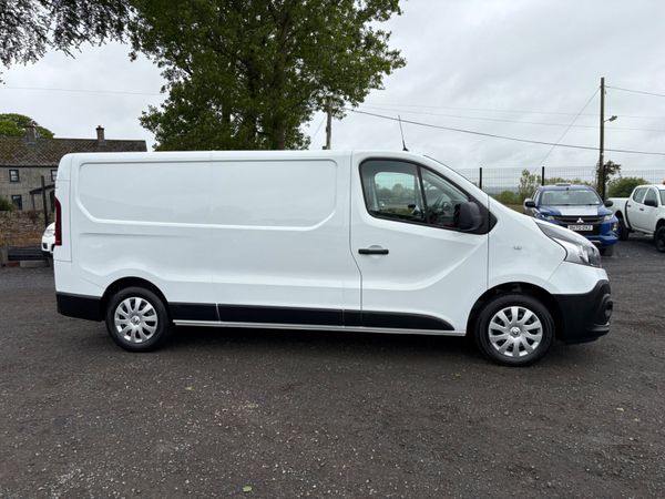 Renault Trafic 2.0 LWB 387731234