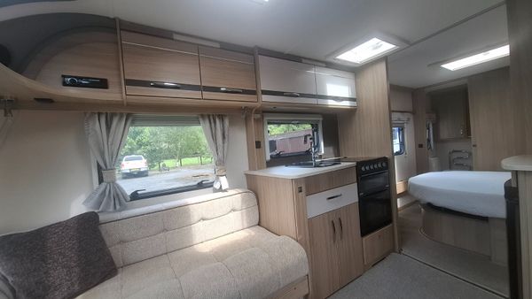 Coachman Patiche 575 Caravan Island Bed 387850357
