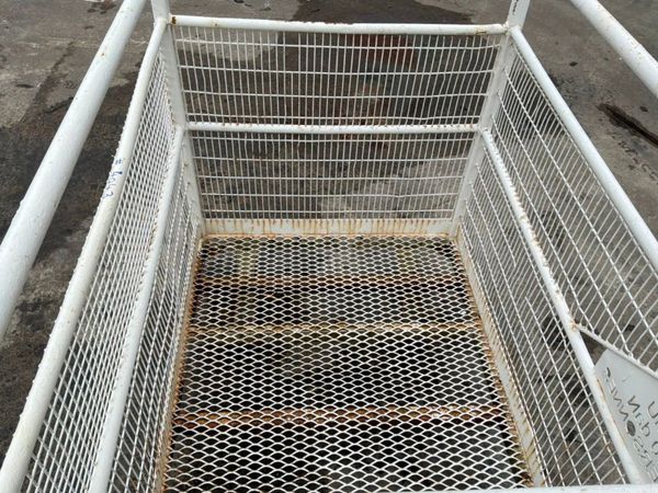 2 PERSON SECATOL MAN BASKET CAGE .....4043. 387856607