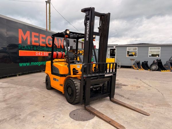 2018 HYUNDAI ... 5 TON GAS FORKLIFT ...822 hours 387861942