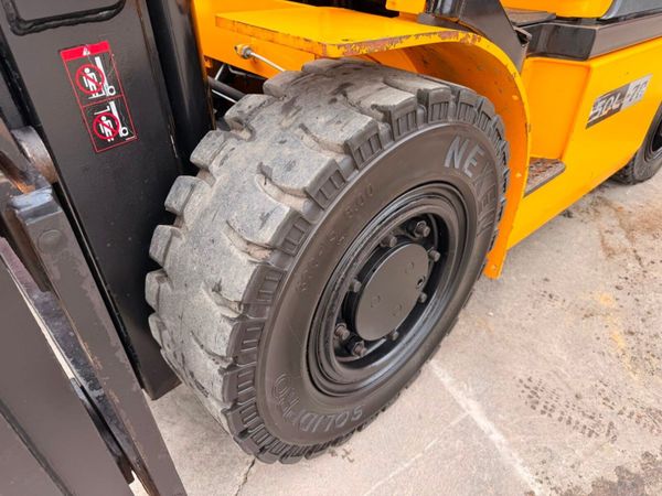 2018 HYUNDAI ... 5 TON GAS FORKLIFT ...822 hours 387861928