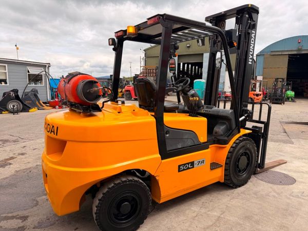 2018 HYUNDAI ... 5 TON GAS FORKLIFT ...822 hours 387861933