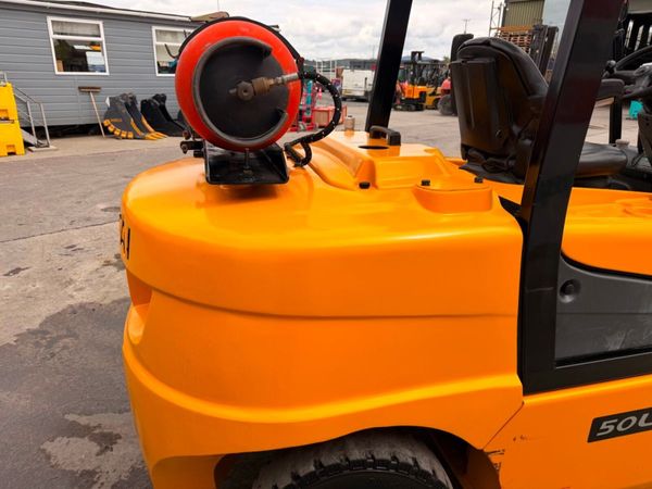 2018 HYUNDAI ... 5 TON GAS FORKLIFT ...822 hours 387861934