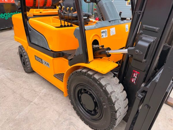 2018 HYUNDAI ... 5 TON GAS FORKLIFT ...822 hours 387861937