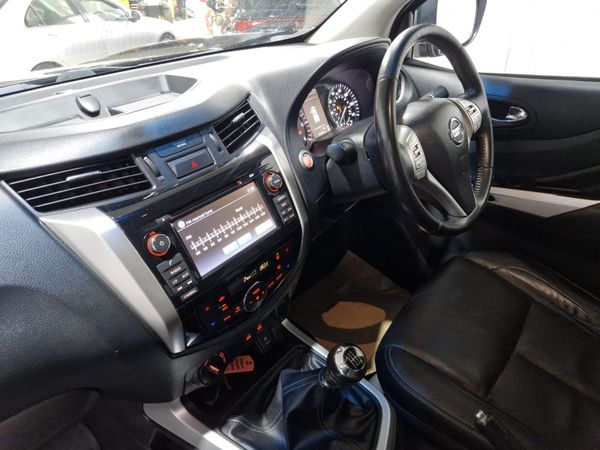 2018 Nissan Navara 2.3 Tekna Crew Cab Manual 387869110