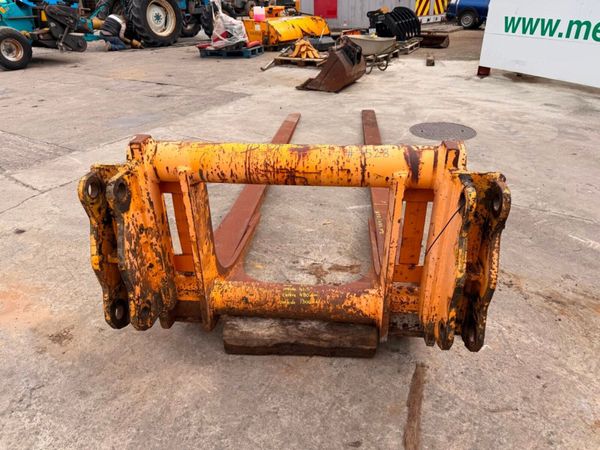3.8 M LOADING SHOVEL EXTRA LONG FORKS ...3528 387870406
