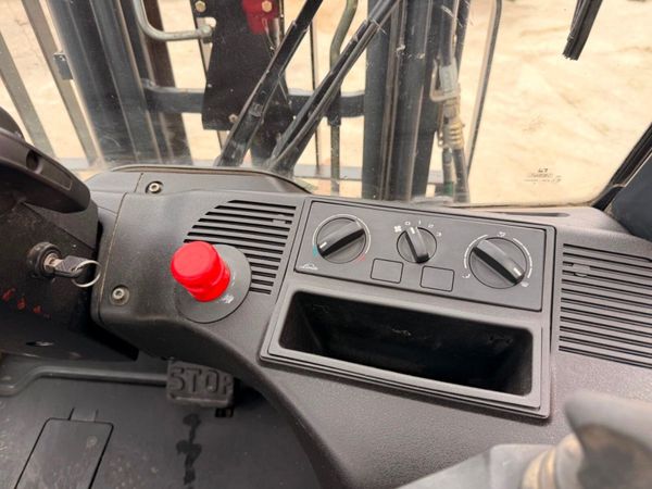 2012 LINDE 1.5 TON ELECTRIC FORKLIFT...2,700 hrs 387871225