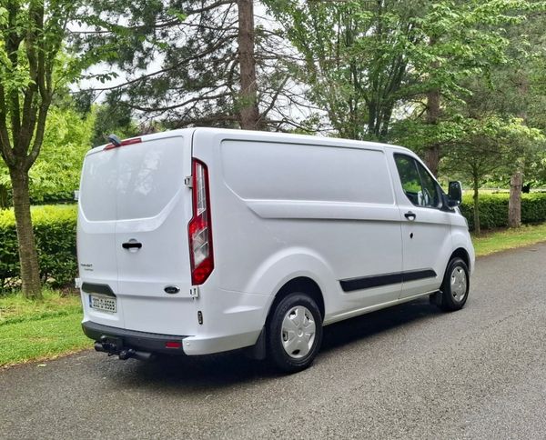 Ford Transit Custom 2020 387835089