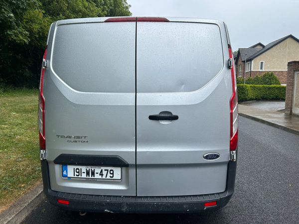 Ford Transit 2019 387905585