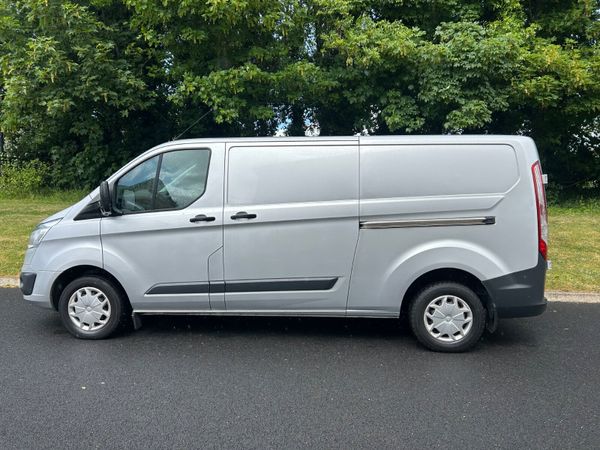 Ford Transit 2019 387905594