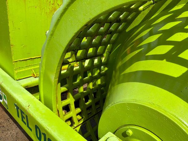 TOW BEHIND DEAD WEIGHT ROLLER   DOZER...CHC 388045144