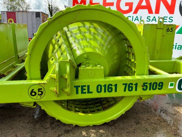 TOW BEHIND DEAD WEIGHT ROLLER   DOZER...CHC 388045127