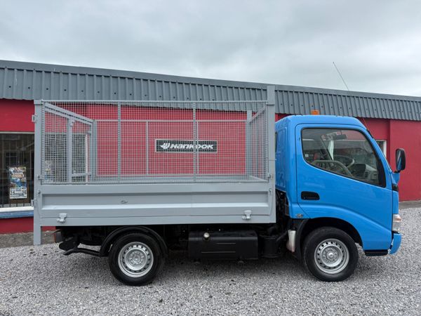 Toyota Dyna 2013 Tipper LOW KMS 388045981
