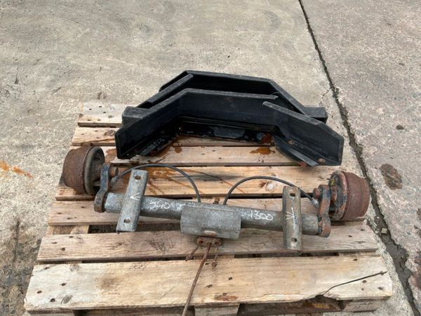 INDESPENSION TRAILER AXLE....4 x 100......BRC 388050569