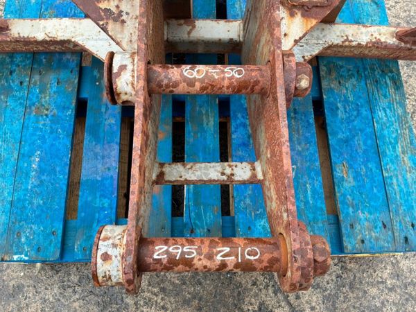 PALLET FORK ATTACHMENT...50/60mm PINS.......3383. 388057658
