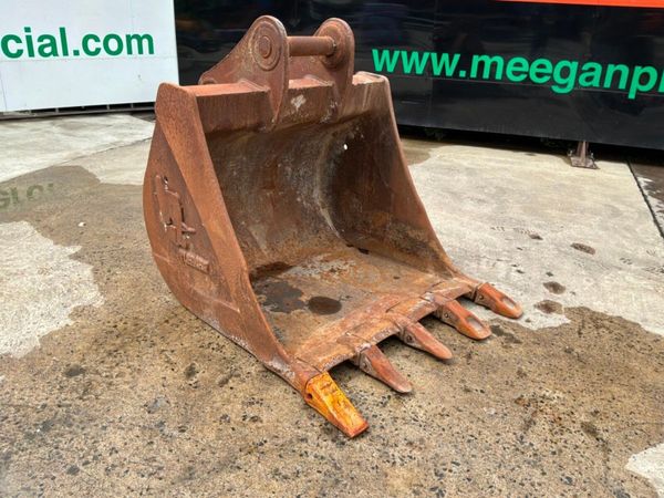48"  DIGGING BUCKET.......80mm PINS.........48EC 388058076