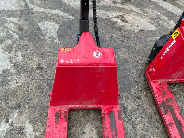 2020 ELP 1.5 TON ELECTRIC PALLET TRUCK.....623p. 388003068