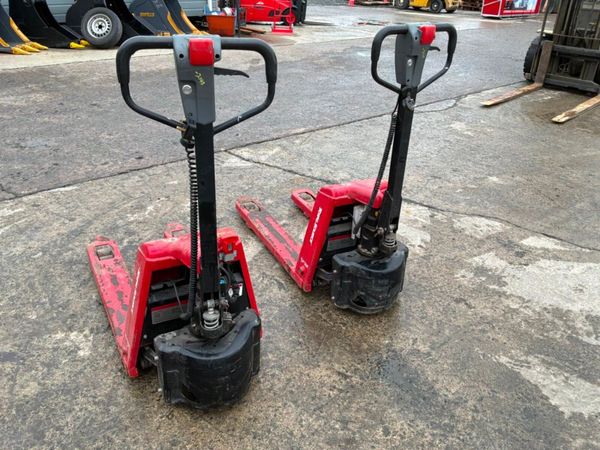 2020 ELP 1.5 TON ELECTRIC PALLET TRUCK.....623p. 388003072