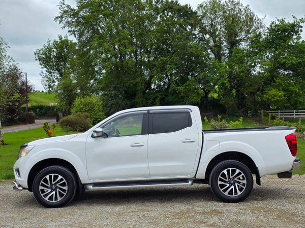 Nissan Navara 2017 388181276