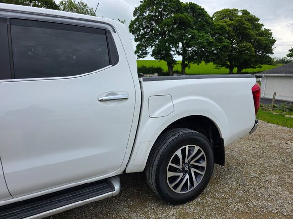 Nissan Navara 2017 388181281