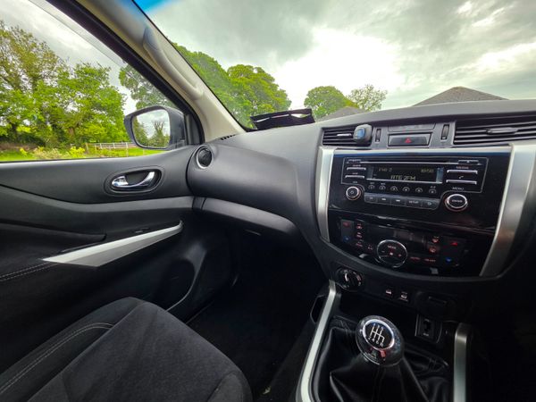 Nissan Navara 2017 388181303