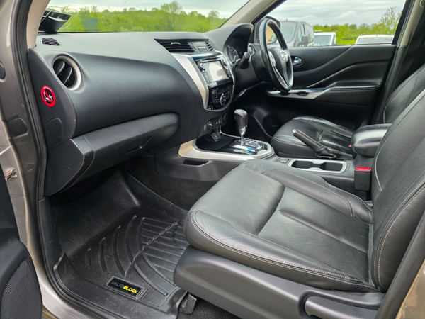 Nissan Navara 2017 388181838