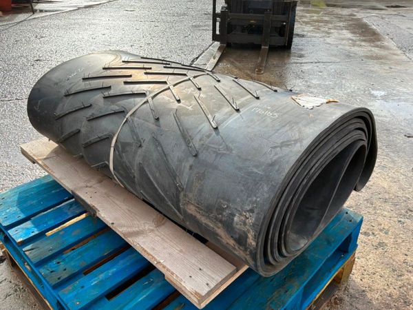 UNUSED 47" RUBBER CONVEYOR BELT........1419. 388112241