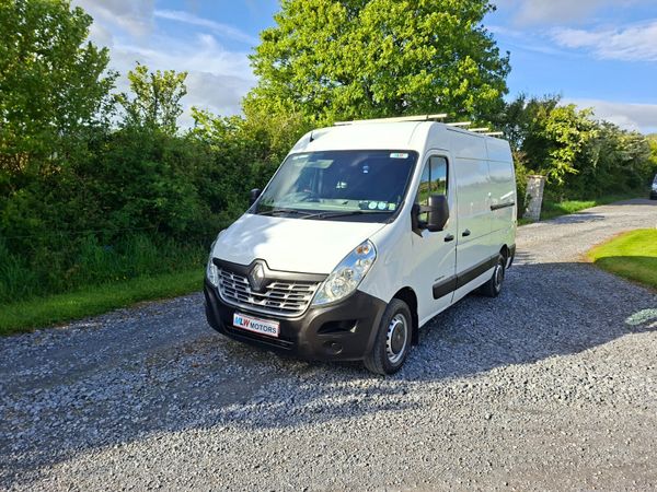 Renault Master 181 MWB 2.3L Excellent Condition 388114074