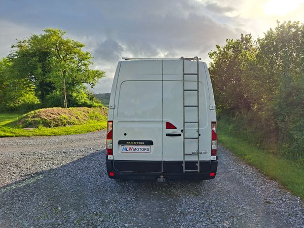 Renault Master 181 MWB 2.3L Excellent Condition 388114183