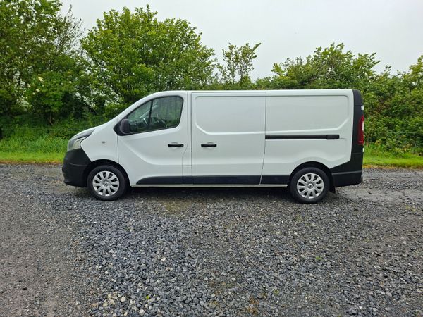 Nissan NV300 2020 2.0L Excellent Condition 388119165