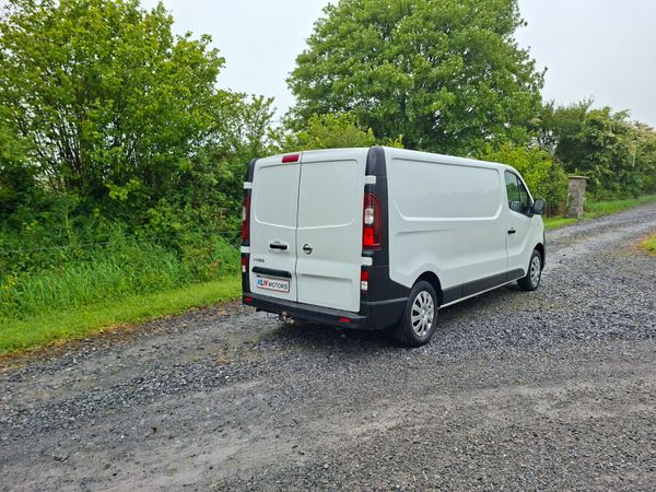 Nissan NV300 2020 2.0L Excellent Condition 388119267