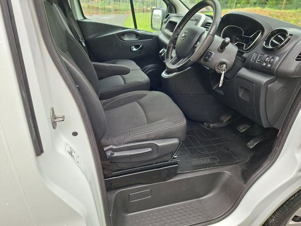 Nissan NV300 2020 2.0L Excellent Condition 388119298