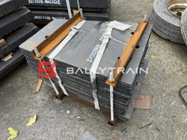 Sandvik QJ341 Cheek Plates (Upper & Lower) 388131764