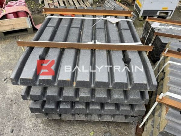 Metso LT106 Jaw Plates 388132508