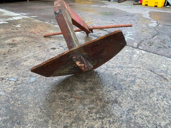 OLD CAST IRON SHIP ANCHOR............4111. 388134841