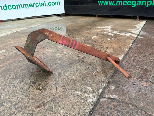 OLD CAST IRON SHIP ANCHOR............4111. 388134854