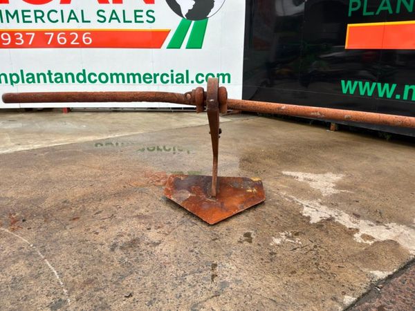 OLD CAST IRON SHIP ANCHOR......LARGE.......4111/2 388134810