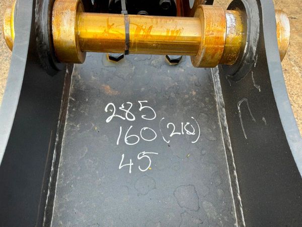 UNUSED SCREENING BUCKET...45mm PINS....1417. 388134940