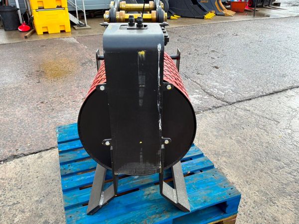 UNUSED SCREENING BUCKET...45mm PINS....1417. 388134951