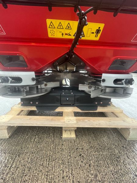 NEW Kverneland CL fertiliser spreader 388135690