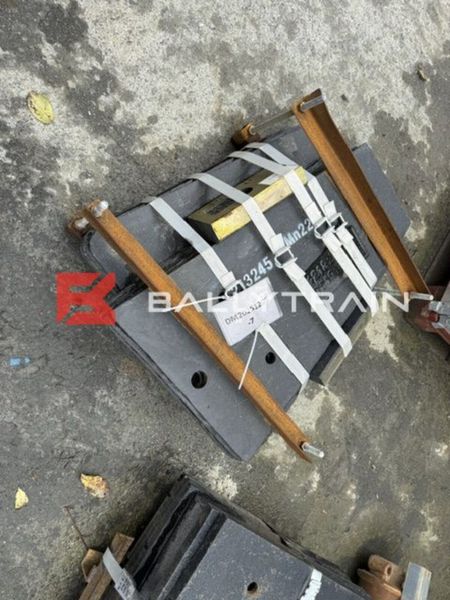 Metso LT106 Cheek Plates (Upper & Lower) 388136603