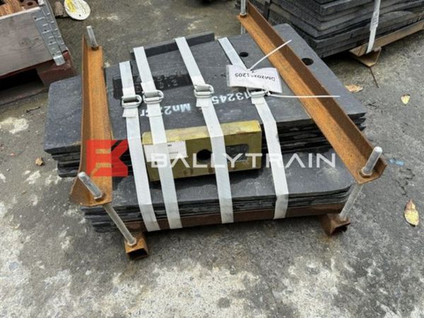 Metso LT106 Cheek Plates (Upper & Lower) 388136608
