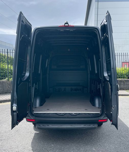 2025 Sprinter 315/36 Auto/AC/ Rev Cam/Leather 388242371