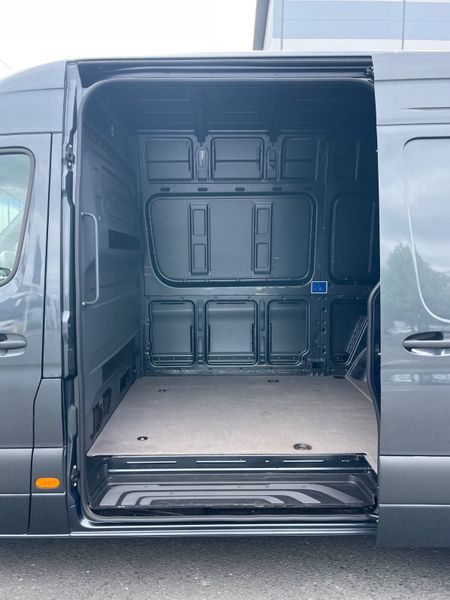 2025 Sprinter 315/36 Auto/AC/ Rev Cam/Leather 388242374