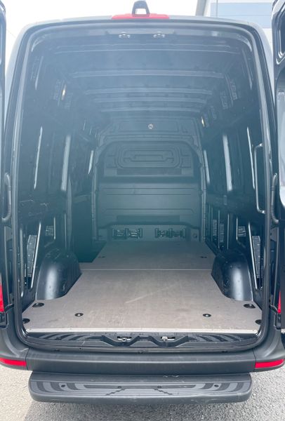 2025 Sprinter 315/36 Auto/AC/ Rev Cam/Leather 388242379
