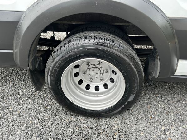 FORD TRANSIT 17 SEAT BUS VRT INC 388272629