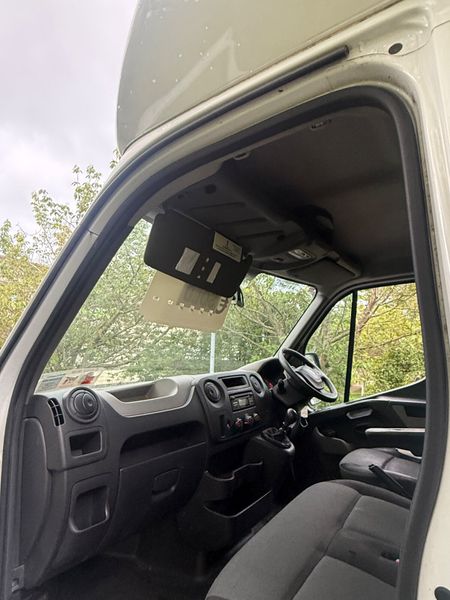 2017 Renault Master low loader Luton 388281342