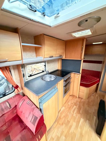 ✨STUNNING SPRITE FIREBRAND 4 BERTH FIXED BED✨ 388285898