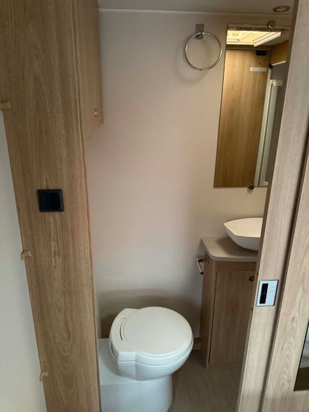 ✨STUNNING 2018 ELDDIS XPLORE 4 BERTH ISLAND BED✨ 388285967